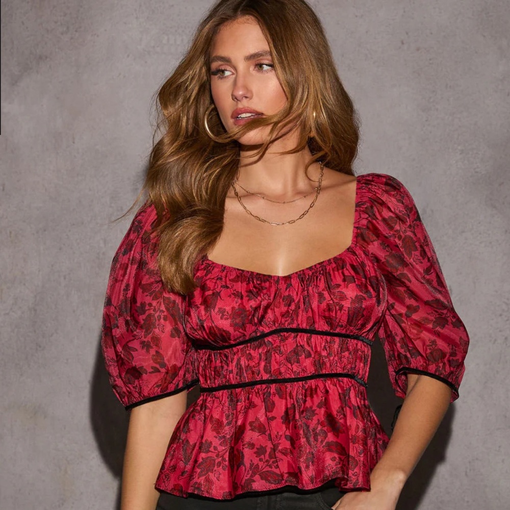 Vici Hostess with the mostest peasant blouse